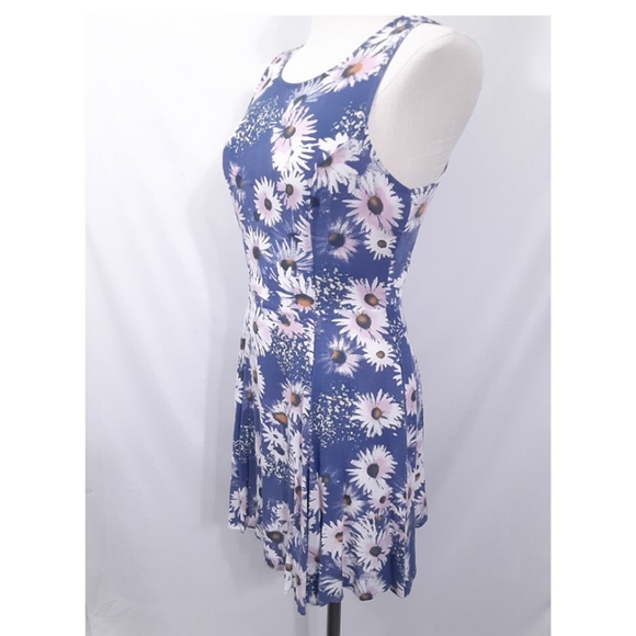 Kirra Pacsun Daisy Print String Back Tie Sundress